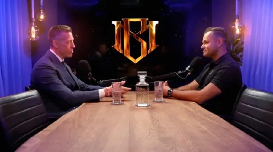 Chris Biela, grundare av CB Media, intervjuas i MäklarBOOST Podcast avsnitt 80